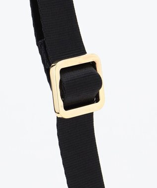 LA BAGAGERIE 【LA BAGAGERIE×HELLO KITTY】リボンチャーム付き　スクエアポシェット ブラック