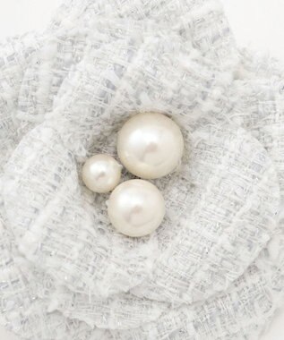 組曲 ツイードパールコサージュ ライトグレー系