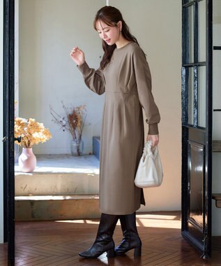 Tiaclasse L 【吸水発熱 / 静電気防止】ポンチタックワンピース モカ