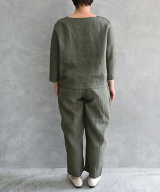 muuc 〈高品質ベルギーリネン〉〈オンオフ着られる〉花刺繍モチーフ付きリネンプルオーバー グリーン