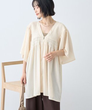 AMERICAN HOLIC 【先行予約】【WEB限定】主役級ラク映え：前後2WAY Vネックシャーリングチュニックブラウス Ivory