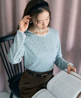 earth music&ecology 【WEB限定】アイレットジャカードタイトプルオーバー Flower yellow