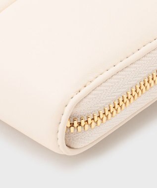 GRACE CONTINENTAL ADD CULUMN WALLET BAG ホワイト