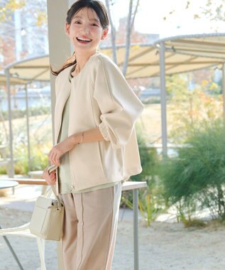 Tiaclasse ダンボールポンチノーカラーブルゾン アイボリー