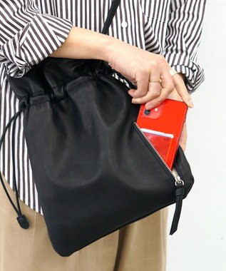 FOLNA RD ソフトレザー巾着ショルダーバッグ ブラック