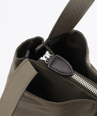 Y'SACCS スクエアすっきりトート Mサイズ カーキ