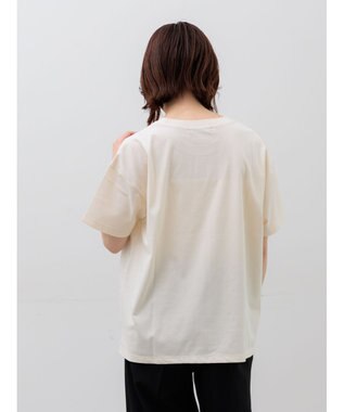 Te chichi パール&ロゴプリントTシャツ クリーム