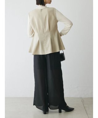 Green Parks AnriettMusee ノースリーブタックペプラムブラウス Beige