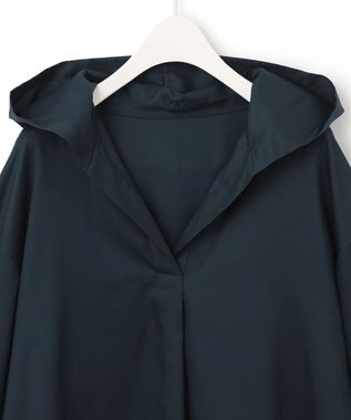 ICB 【洗える】コットンサテン プルオーバーブラウス パイングリーン系