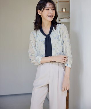 Tiaclasse 【洗える】花柄配色ボウタイブラウス ブルー×ネイビー