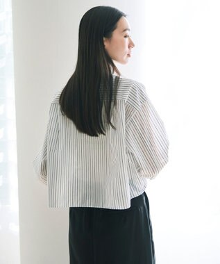 UNFILO シアークロップドシャツ モノトーンストライプ