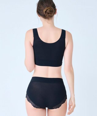 BRADELIS New York 【BRADELIS Me / ノンワイヤー・バストアップ】レーシィオールインワンブラ 日中も就寝時も快適に補正するブラ ブラック