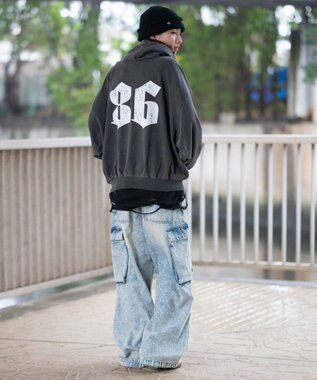 WEGO 【ユニセックス着用ITEM】グラフィックバルーンクロップドプルパーカー ブラックその他