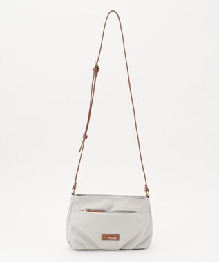 LA BAGAGERIE ポリエステルキャンバス　タックポシェット