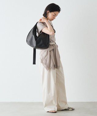 russet ソフトレザーラウンドビッグショルダーバッグ(CE-1325-WEB) Black2（シルバー金具）