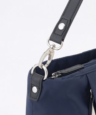 LA BAGAGERIE 多収納ナイロン2WAYショルダー ネイビー