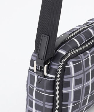 Y'SACCS ドローイングチェック ショルダーバッグ ブラック