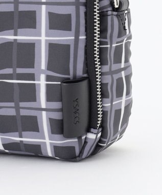 Y'SACCS ドローイングチェック ショルダーバッグ ブラック