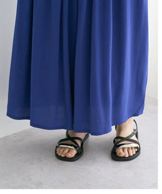 YECCA VECCA 【セットアップ可能】シルキータックワイドパンツ Blue