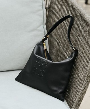 russet エンボスモノグラムショルダーバッグ(CE-1547) Black