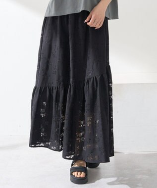 earth music&ecology 透かし花柄フレアスカート Black