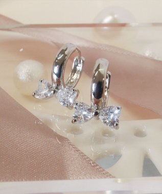 Tiaclasse 【金属アレルギー対応・選べる2タイプ】クリスタルリボンピアス