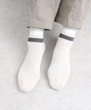 WHITE MAILS 【UNISEX】PAPER STRIPE SHORT ソックス