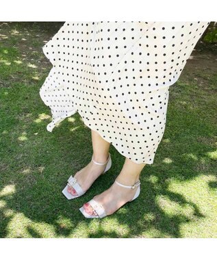 MODE ET JACOMO <carino>パールバックルアンクルベルトサンダル ベージュ