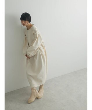 Green Parks armonia. エンボスタックコクーンワンピース Ivory