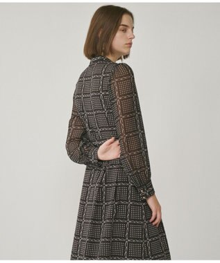 GRACE CONTINENTAL チェーンチェックプリントワンピース ブラック