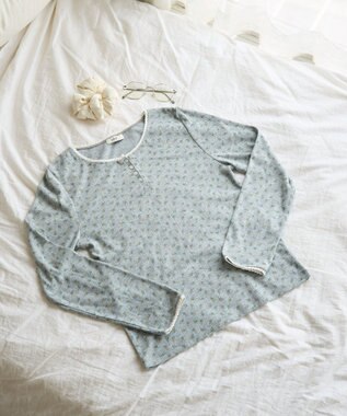 earth music&ecology 【WEB限定】アイレットジャカードタイトプルオーバー Flower yellow