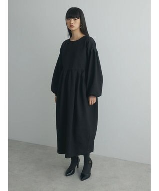 Green Parks armonia. エンボスタックコクーンワンピース Black