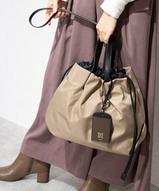 style code 【PADMA/パドマ】カードケース付　ナイロン巾着トートバッグ