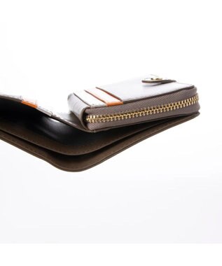 UNBILLION perche ジェムストーンチャームハーフラウンドウォレット オーク