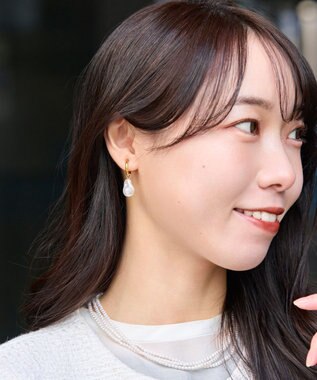 Phoebe <オンワード限定セット>3連ビーズパールネックレス×バランスバロックパールフープイヤリング ホワイト