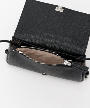 IACUCCI ≪予約≫アバ ウォレットショルダー CERVO ブラック