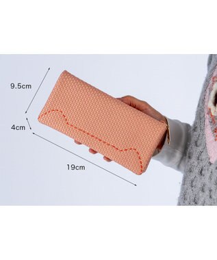 tsumori chisato CARRY エンボスメッシュ かぶせ 長財布 ねこステッチ ピンク