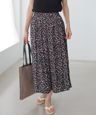 組曲 L ギャザーライトデシン パンツ ブラック×ピンクフラワー系