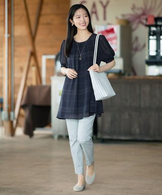 Tiaclasse L シフォンチェックパフスリーブチュニック ネイビー