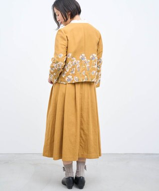 muuc 〈遠州織物の工場で織られた上質なコットン生地〉モクレン刺繍 ノーカラー ショート丈ジャケット（セットアップ可能） イエローホワイト