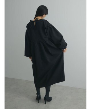 Green Parks armonia. エンボスタックコクーンワンピース Black