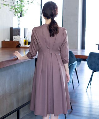 Tiaclasse 【洗える】裾に向かってエレガントに広がる美光沢フレアワンピース ピンクモカ