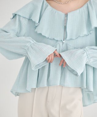 earth music&ecology 【予約】ラッフルカラーカットブラウス サックスブルー
