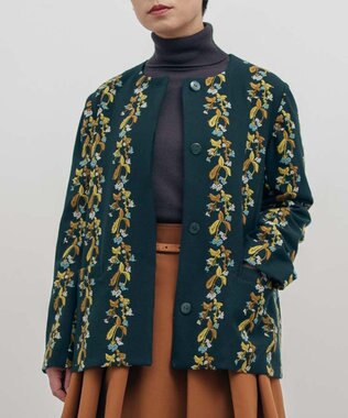 muuc 撫菜(なずな)刺繍 ノーカラーショートコート