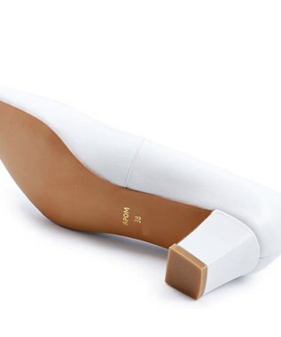 APOM スクエアトゥプレーンパンプス50 ホワイト