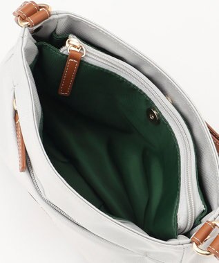 LA BAGAGERIE ポリエステルキャンバス　タックポシェット アイボリー