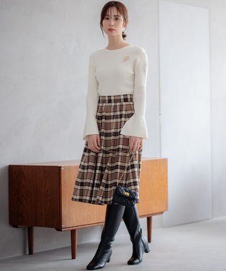 組曲 S 【WEB限定】ELENAフレアスリーブ リブニット アイボリー系