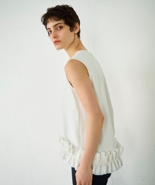 GRACE CONTINENTAL ヘムフリルカットトップ ホワイト