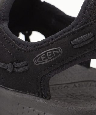 JOSEPH ABBOUD MOUNTAIN 【2本の紐と1枚のソールから作られた次世代のスニーカー・WOMEN】UNEEK ASTORIA ブラック系