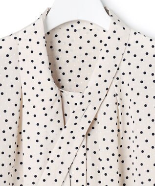 23区 【先行予約】ランダムドットプリント タックブラウス ベージュ系